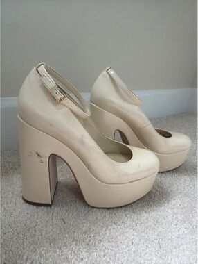 Jessica Simpson Cream Chunky Platform High Heels Size 9